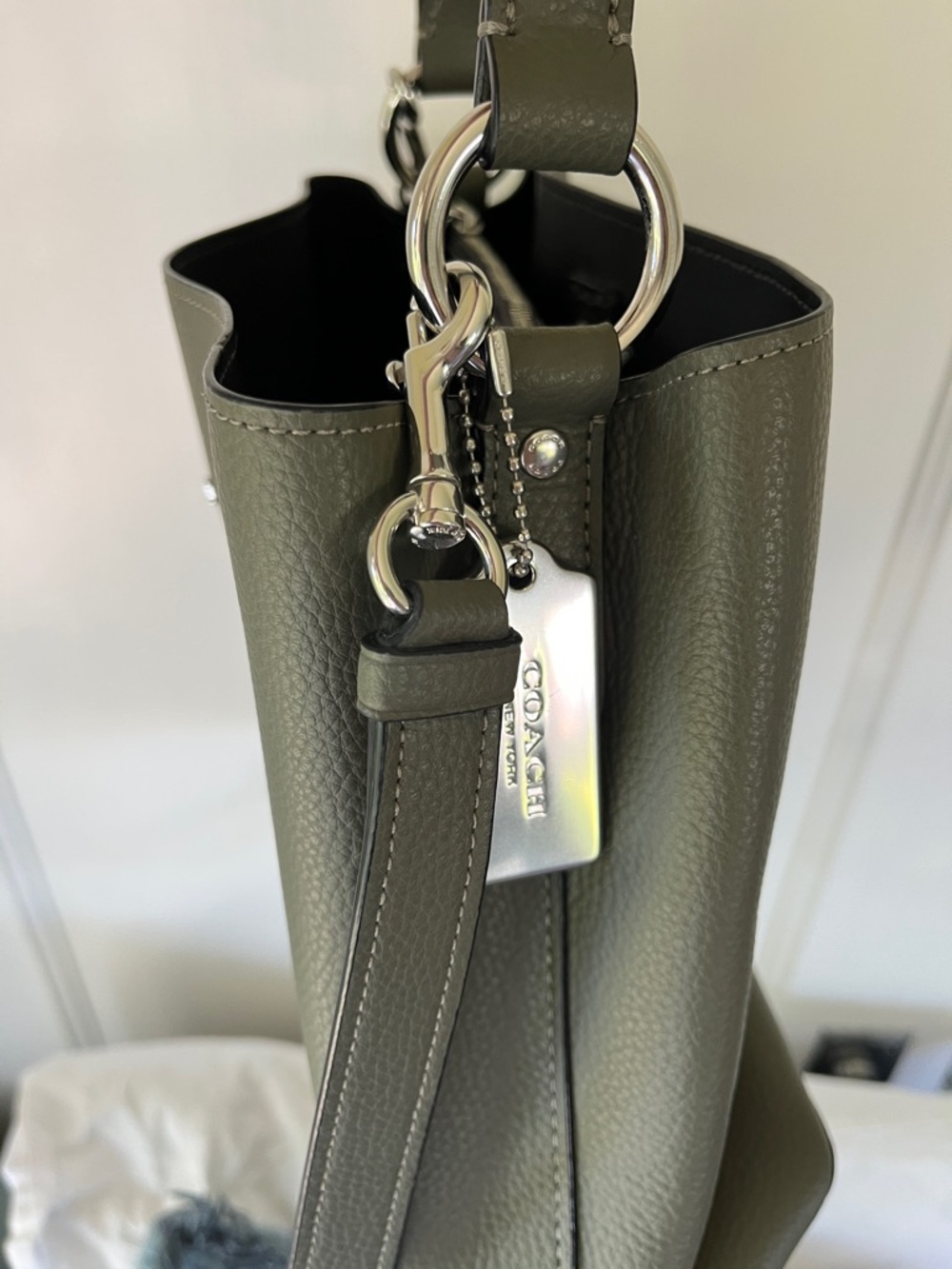Coach Olive Green Pebbled Leather Shoulder Bag with Silver Logo - Picture 4 of 10